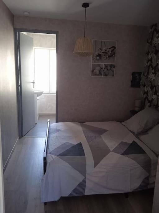 Maison Pour 2 A 4 Personnes Brassac-les-Mines Ngoại thất bức ảnh